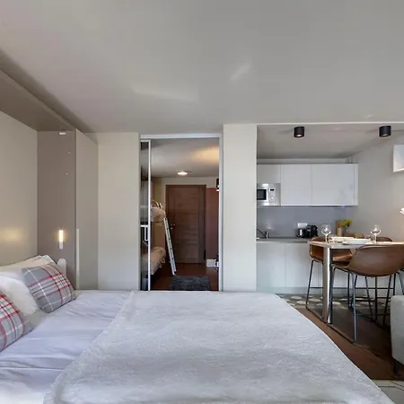 Apartment Mcx Vacation - Plateau View, Modern Mountain Studio, Ski-in, Ski-out In