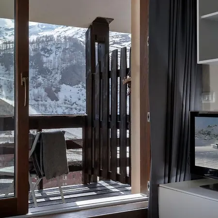 Apartment Mcx Vacation - Plateau View, Modern Mountain Studio, Ski-in, Ski-out In